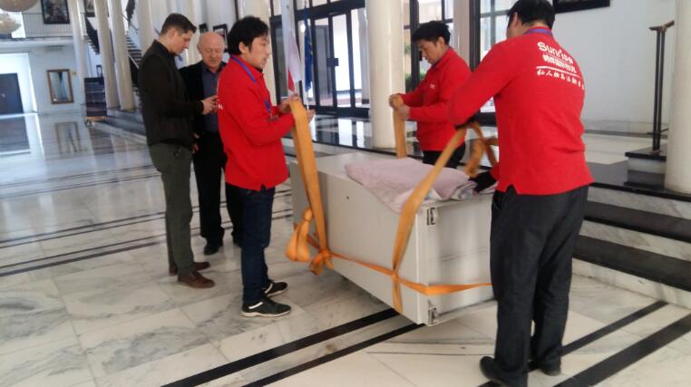 锦辉国际为使馆提供搬家服务
